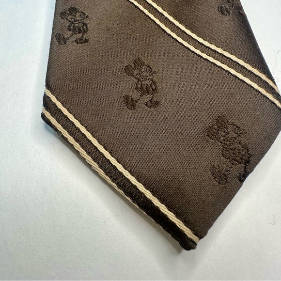 Vintage Mickey Mouse Tie for Cervantes, Brown Skinny - Picture 7 of 8